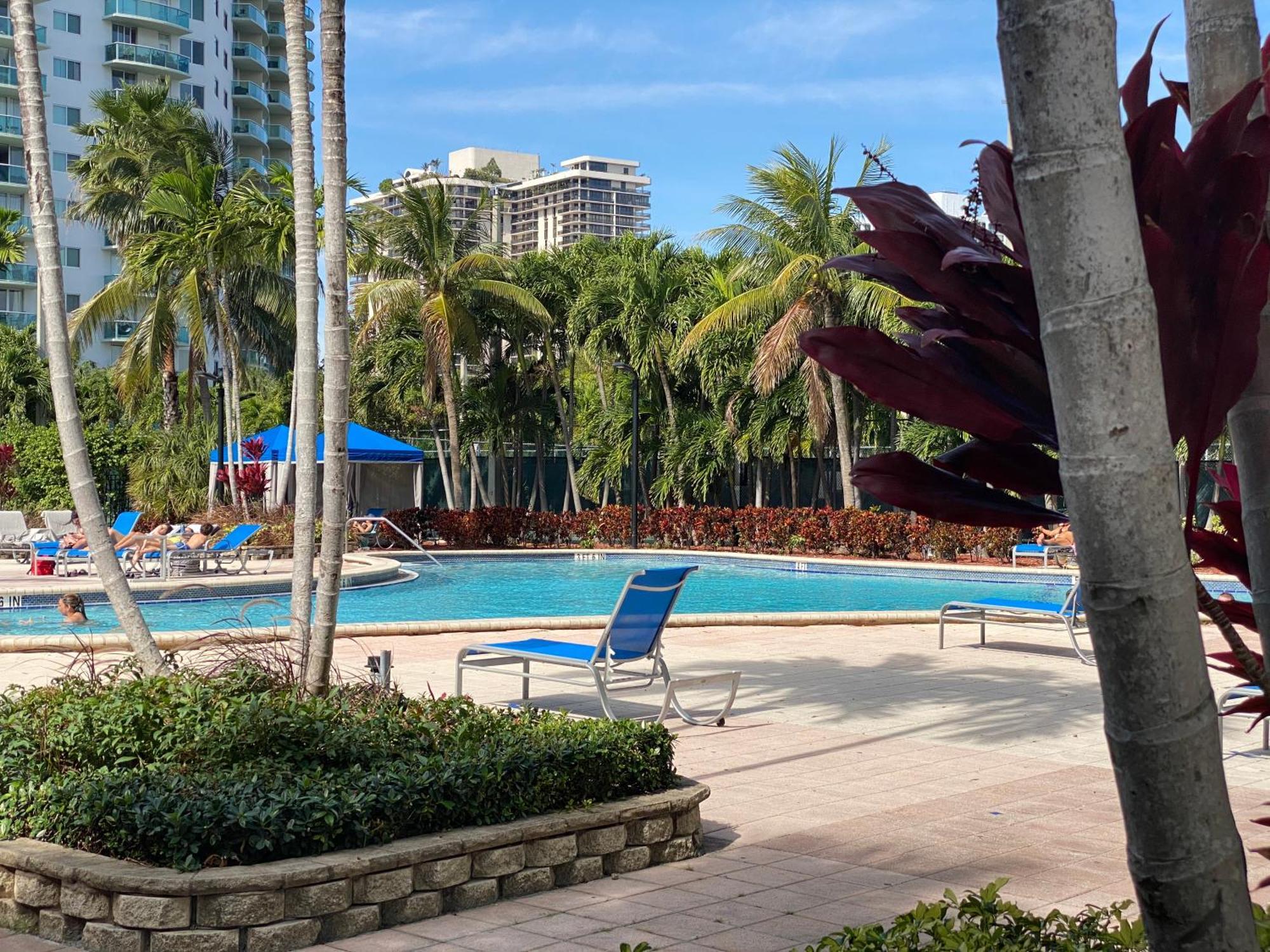 Sunny Isles Condo Resort Miami Beach Exterior photo
